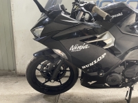 Kawasaki Ninja 400 3