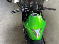 Kawasaki Ninja 400 R 12